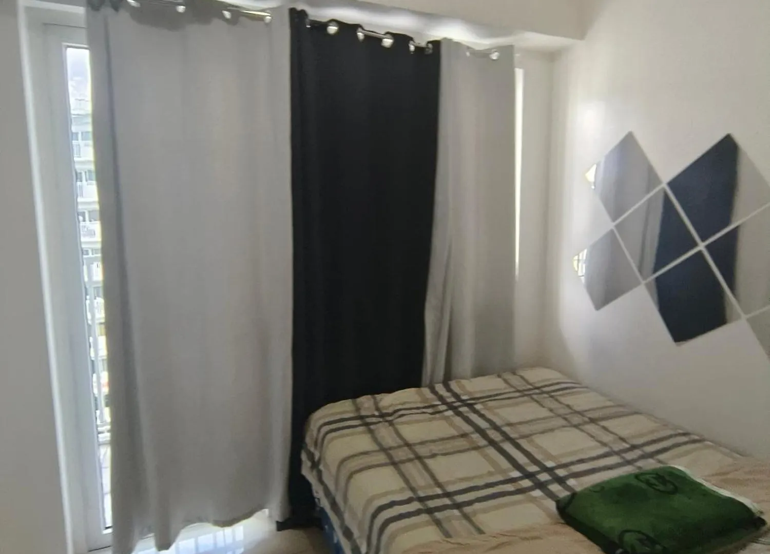 Shore Condotel Metro Staycation Μανίλα